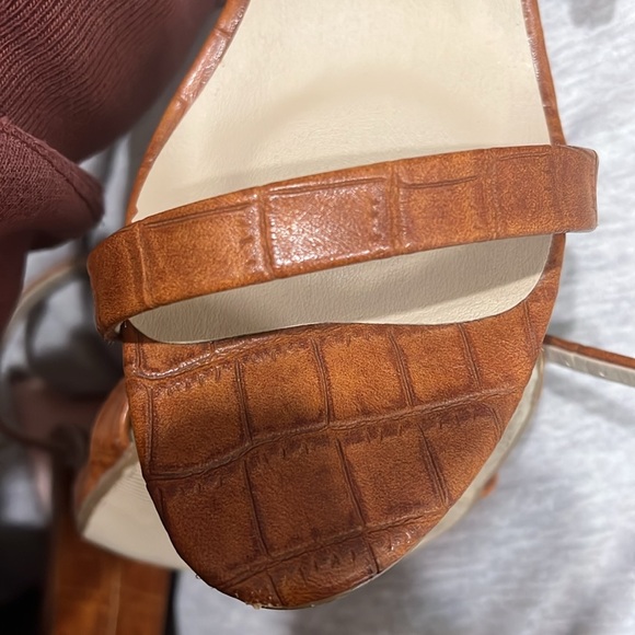 Brown Leather High-Heeled Sandals - Picture 3 of 5